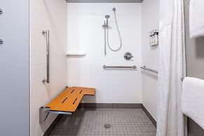 Holiday Inn Express & Suites Dewitt (Syracuse) by IHG