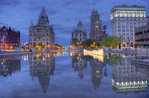 Holiday Inn Express & Suites Dewitt (Syracuse) by IHG