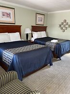 Colonial Motel