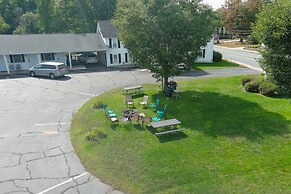 Colonial Motel