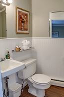 Colonial Motel