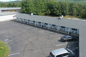 Colonial Motel