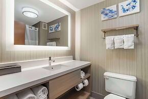 Comfort Suites At WestGate Mall