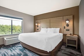 Comfort Suites At WestGate Mall