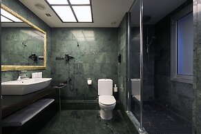 Catalonia Rigoletto Hotel