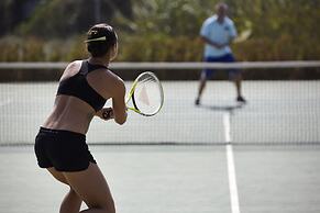 Pelagos Suites Hotel & Spa