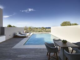 Pelagos Suites Hotel & Spa