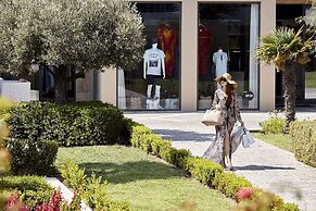 Pelagos Suites Hotel & Spa