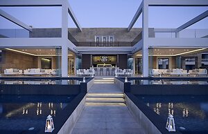 Pelagos Suites Hotel & Spa
