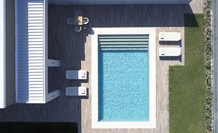 Pelagos Suites Hotel & Spa