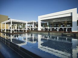 Pelagos Suites Hotel & Spa