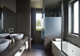 Pelagos Suites Hotel & Spa