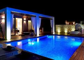 Pelagos Suites Hotel & Spa