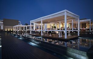 Pelagos Suites Hotel & Spa