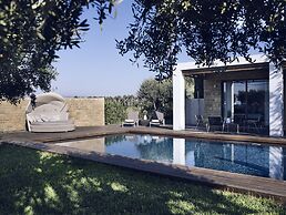 Pelagos Suites Hotel & Spa