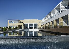 Pelagos Suites Hotel & Spa