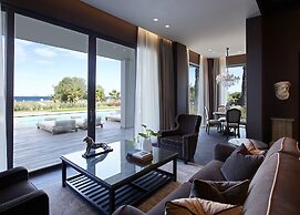 Pelagos Suites Hotel & Spa