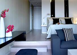 Pelagos Suites Hotel & Spa