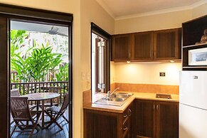 Hibiscus Resort & Spa