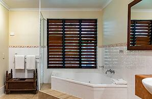 Hibiscus Resort & Spa