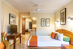 Hibiscus Resort & Spa