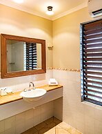 Hibiscus Resort & Spa