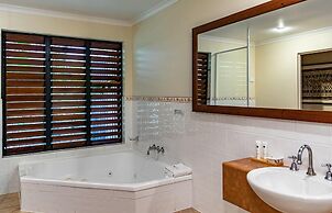 Hibiscus Resort & Spa