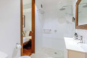 Hibiscus Resort & Spa