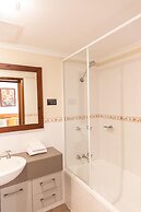 Hibiscus Resort & Spa