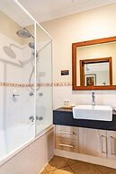 Hibiscus Resort & Spa