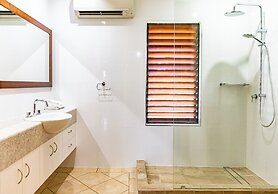 Hibiscus Resort & Spa