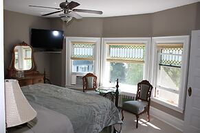 Green Oaks Bed and Breakfast