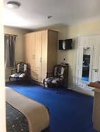 Avlon House Bed & Breakfast