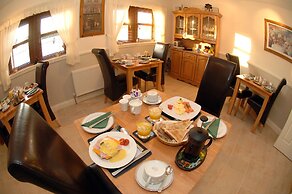 Avlon House Bed & Breakfast