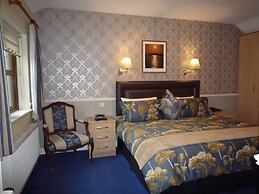 Avlon House Bed & Breakfast