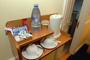 Avlon House Bed & Breakfast