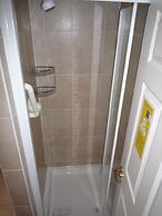 Avlon House Bed & Breakfast