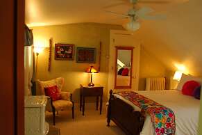 Admiral Peary Inn Bed & Breakfast