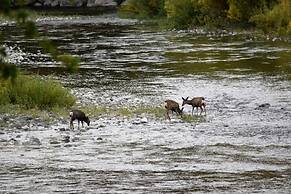 Warm Springs Inn & Winery