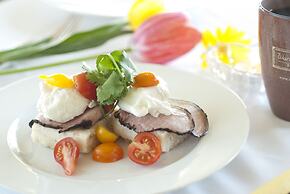 Warm Springs Inn & Winery