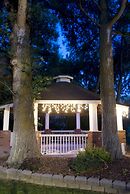 Warm Springs Inn & Winery