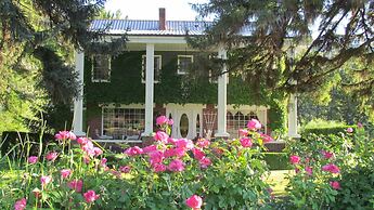 Warm Springs Inn & Winery