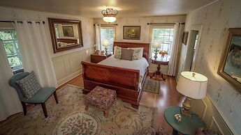 Warm Springs Inn & Winery