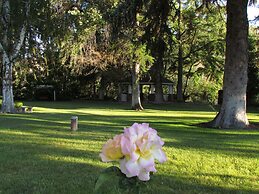 Warm Springs Inn & Winery