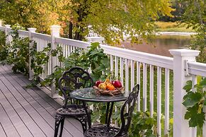 Warm Springs Inn & Winery