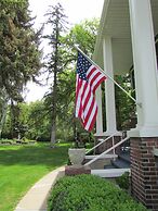 Warm Springs Inn & Winery