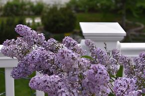 Warm Springs Inn & Winery