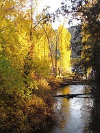 Warm Springs Inn & Winery