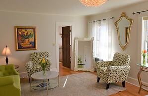 Warm Springs Inn & Winery