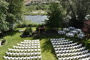 Warm Springs Inn & Winery